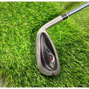 Wilson Staff Di7 7-Iron Golf Club NanoTech Shaft Right Handed 37" Regular Flex